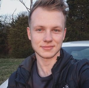 Meet your Posher, Aaron